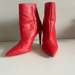 STEVE MADDEN Red Elysia Pointed Toe Stiletto Zip-Up Leather Booties sz 8.5